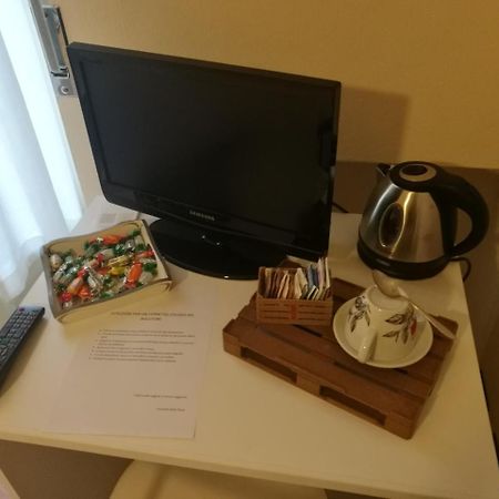Locanda Della Pieve Tizzano Val Parma Extérieur photo