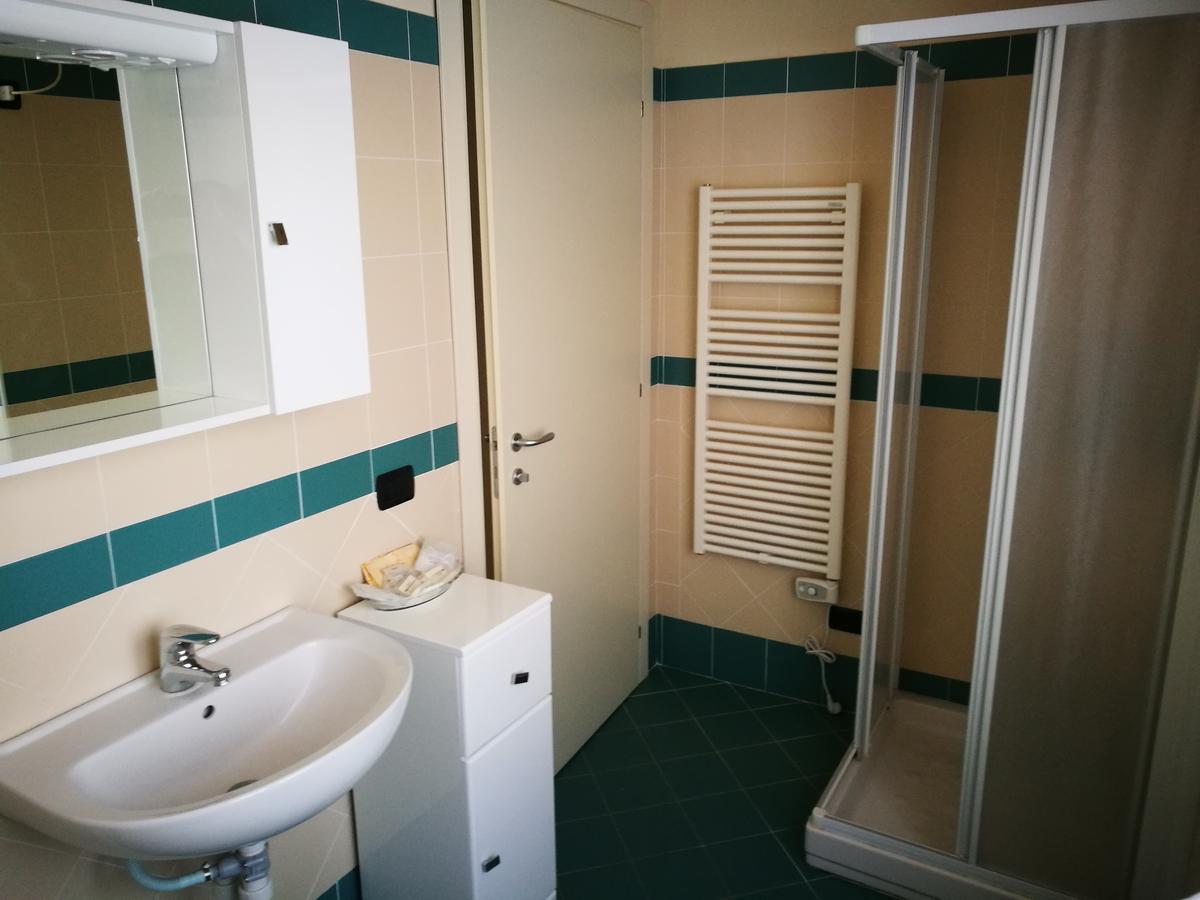 Locanda Della Pieve Tizzano Val Parma Extérieur photo