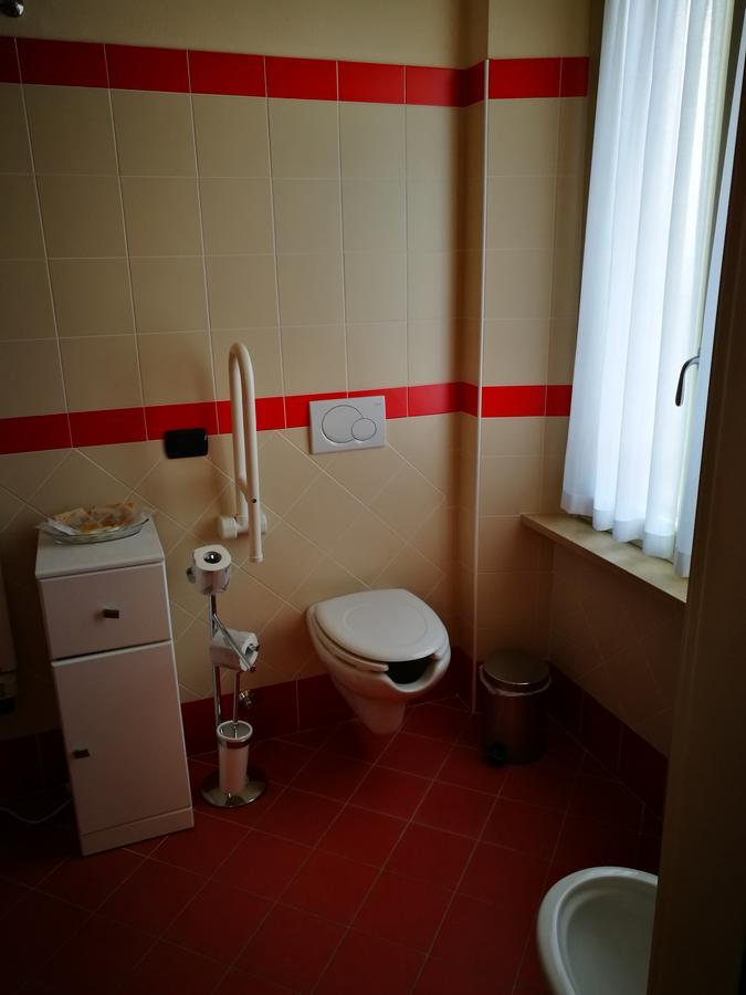 Locanda Della Pieve Tizzano Val Parma Extérieur photo