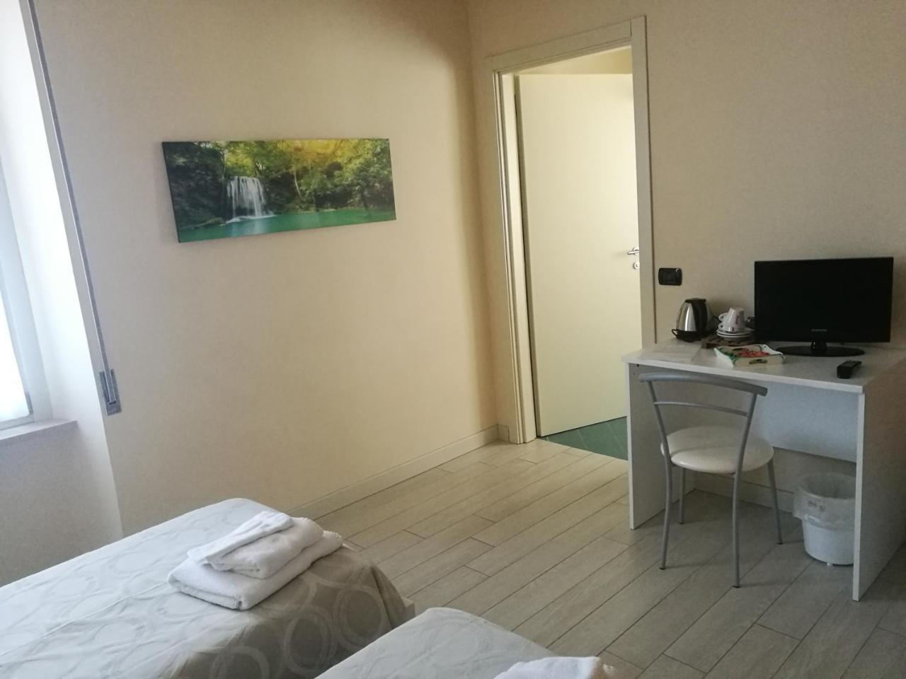 Locanda Della Pieve Tizzano Val Parma Extérieur photo